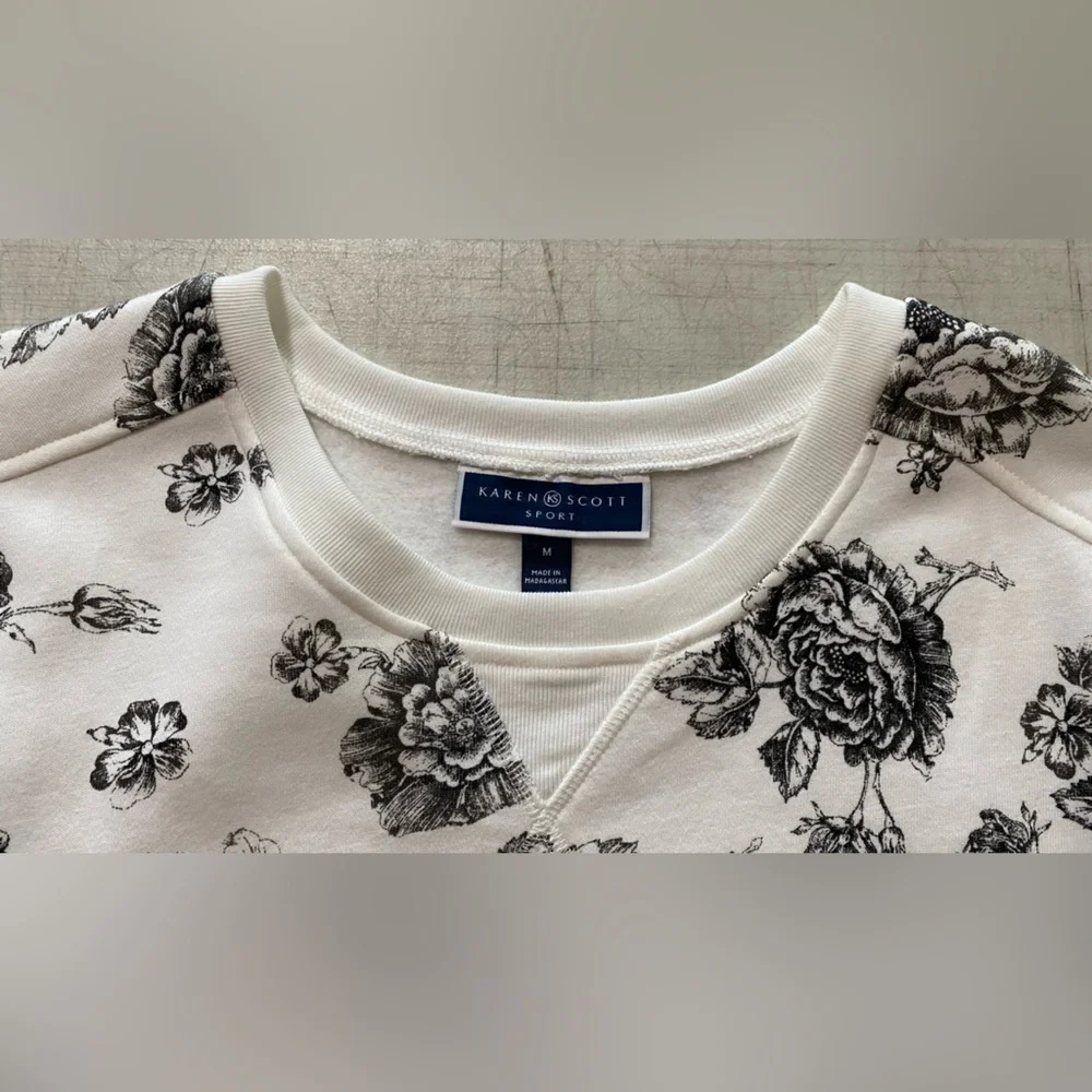 Karen Scott sport White Sweatshirt with Black Floral Print - Picture 5 of 6